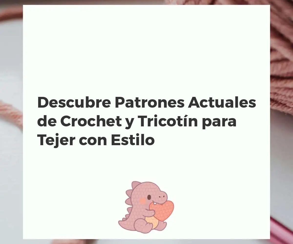 Manos tejiendo un patrón de crochet moderno con hilo colorido, junto a una máquina de tricotin y creaciones terminadas
